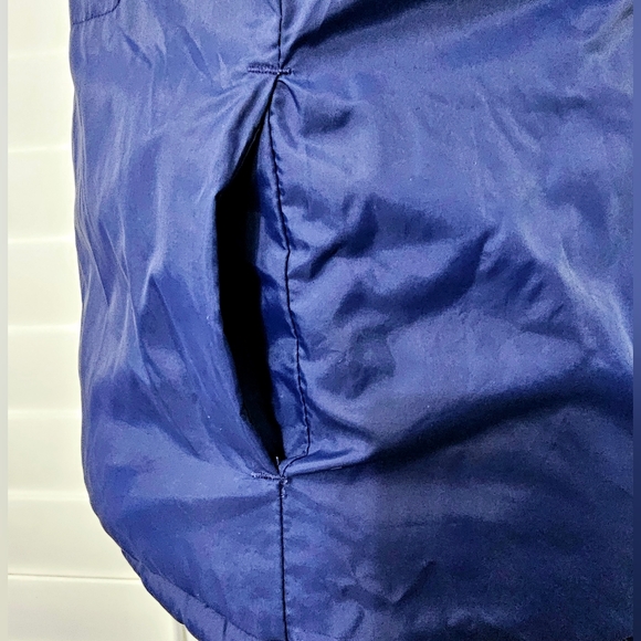 CODY JAMES REVERSIBLE PUFFER VEST - Picture 9 of 16